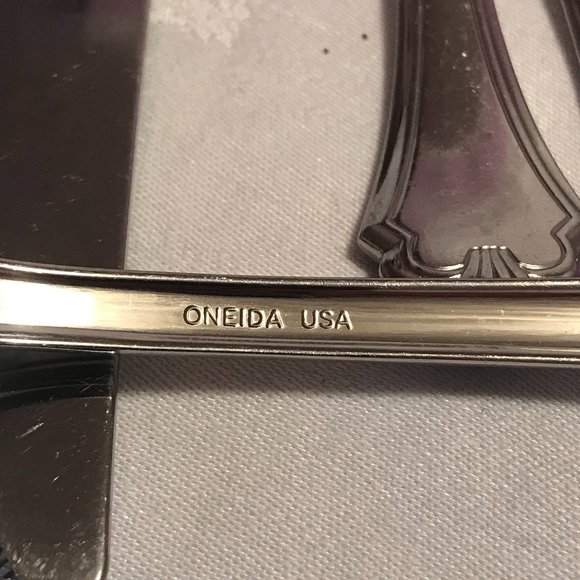 Oneida Stainless - Midtown - Picture 3 of 3